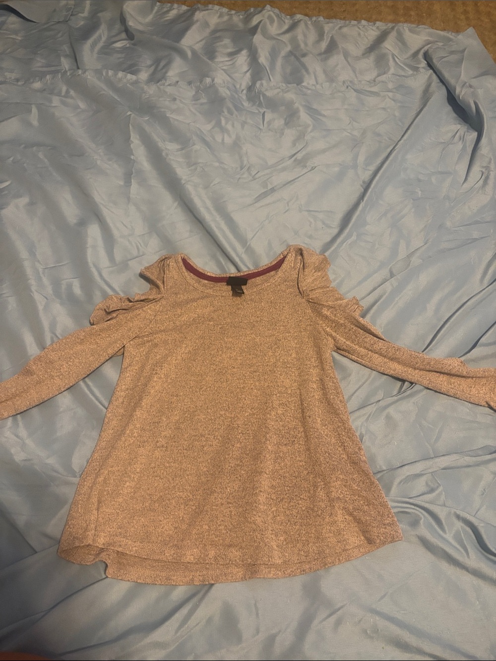 art class Pink Long Sleeve Cold-Shoulder Top